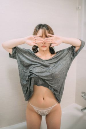 中文字幕在线一区二区三区小说_HDHD高清在线观看