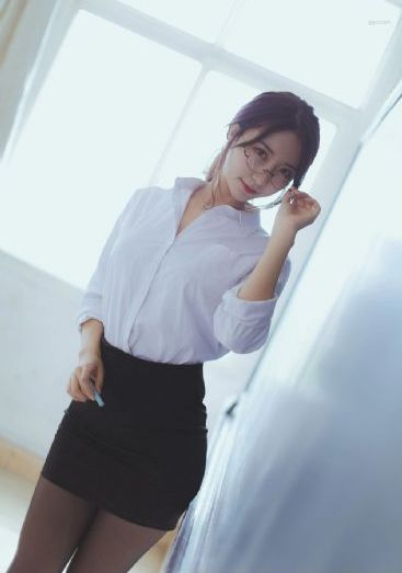 国产极品福利酱在线_BD英语免费高清观看