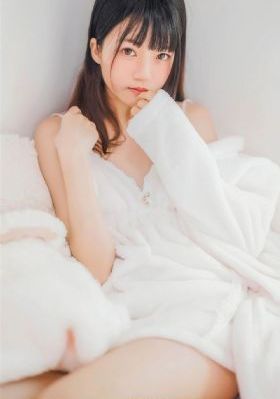 欧美风海报颜色很深_1080在线视频播放
